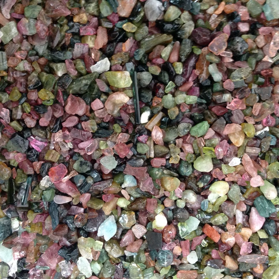 Watermelon Tourmaline Chips 1KG (IN) Watermelon Tourmaline Chips 1KG (IN)